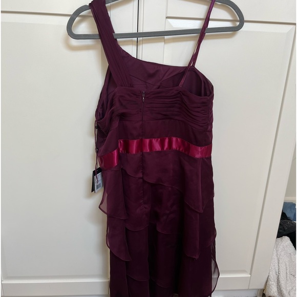 NWT Adrianna Papell wedding guest dress. - Picture 2 of 3